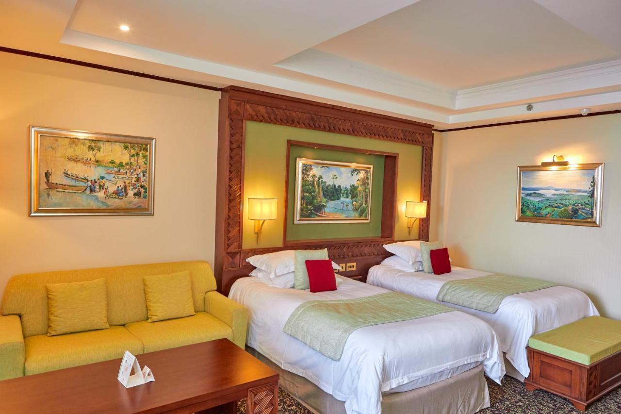 Goma Serena Hotel ภายนอก รูปภาพ